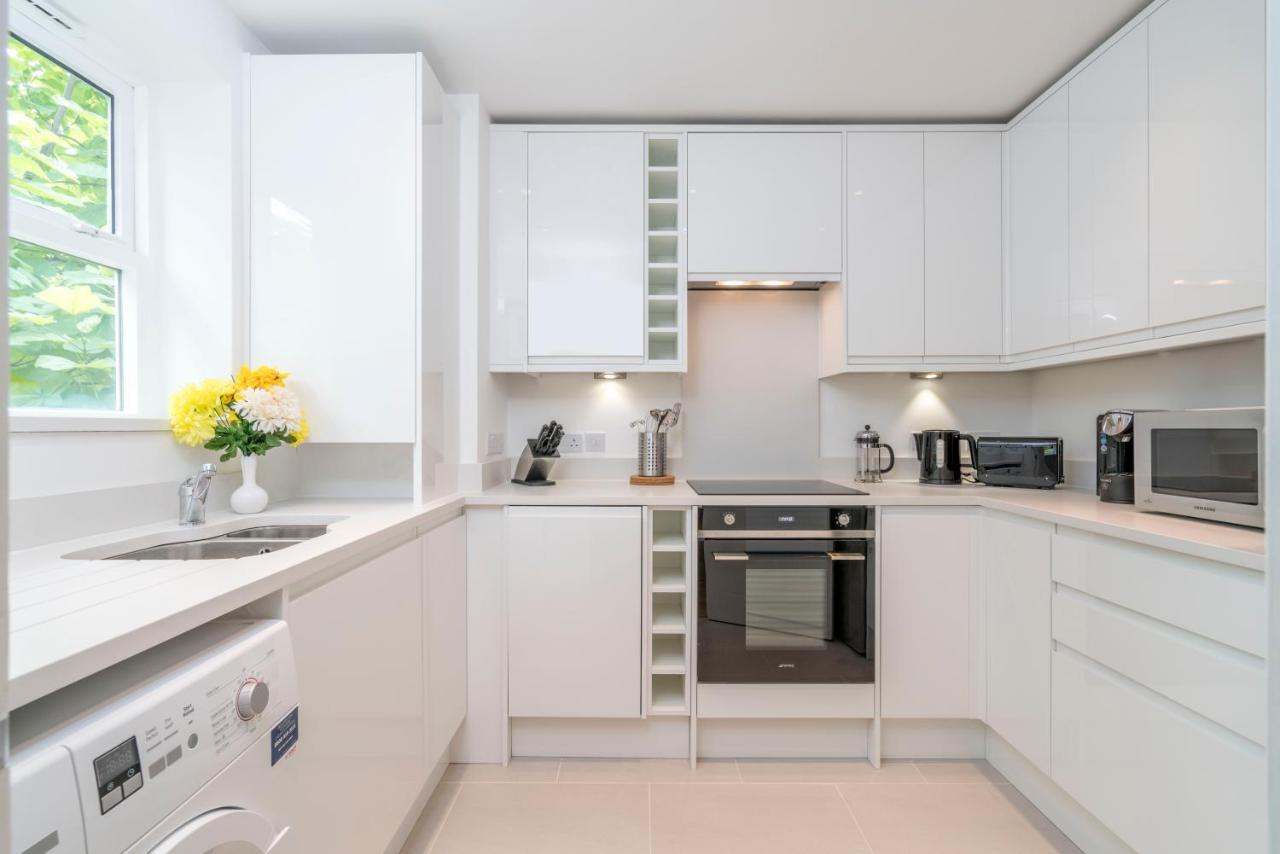 Splendid Apartment Near Vauxhall Tube Лондон Екстер'єр фото