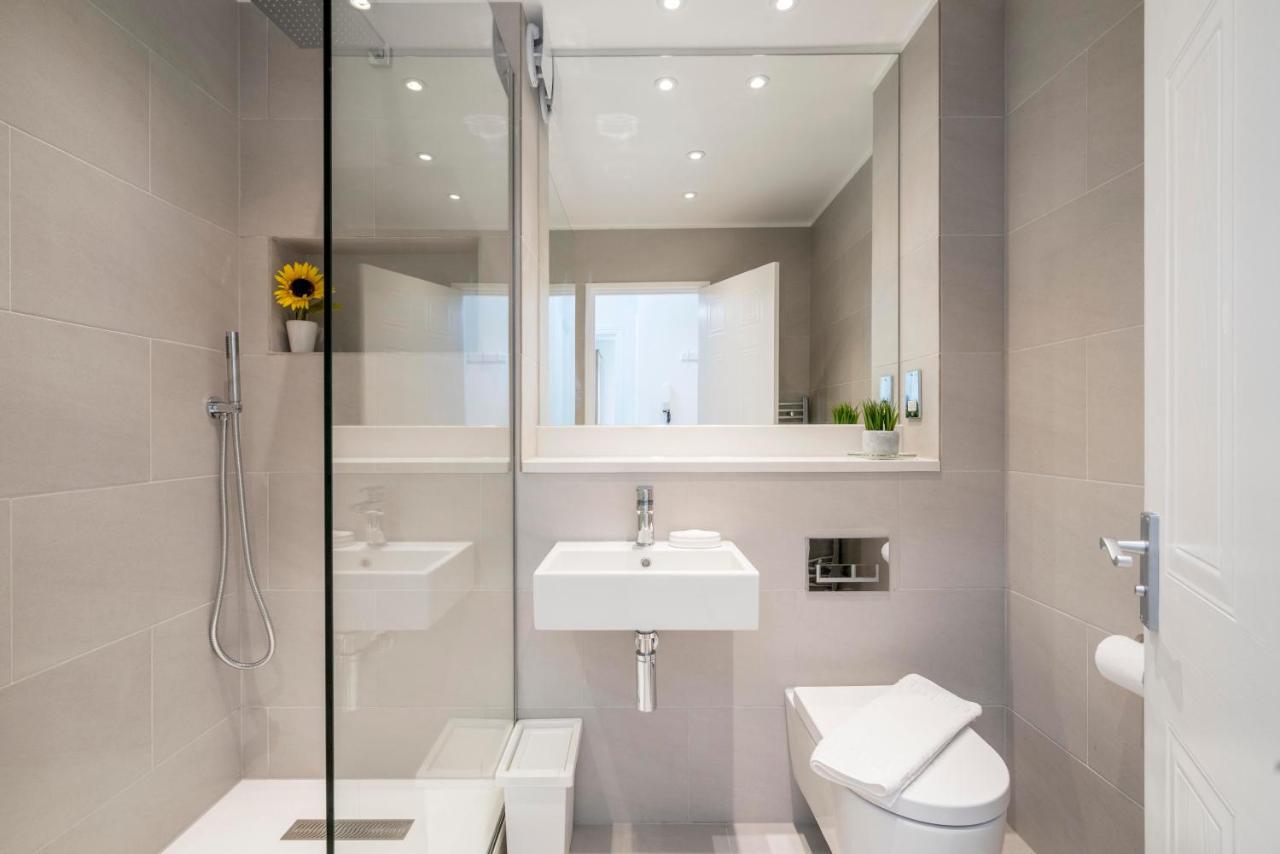 Splendid Apartment Near Vauxhall Tube Лондон Екстер'єр фото